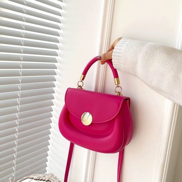 Sac bandoulière pour femme, petit sac à bandoulière moderne en cuir avec bandoulière réglable pour sac à dos de voyage - Image 4