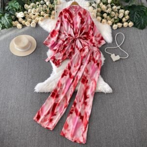 Tie dye 2 pieces set with a kimono top